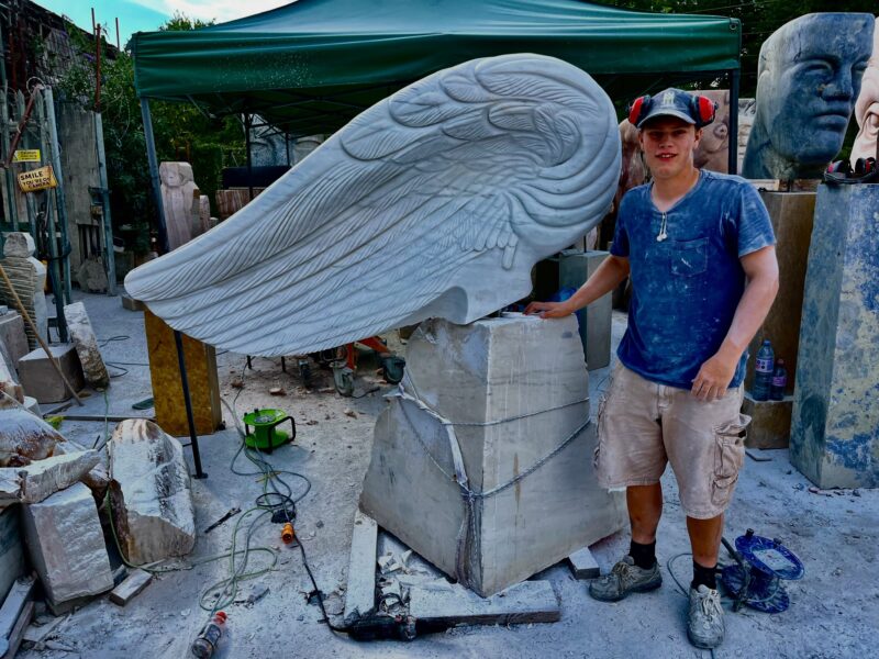 Big thanks to Felix and Liam for helping Finnish this Portuguese marble